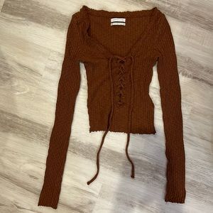 Brick colored light long sleeve